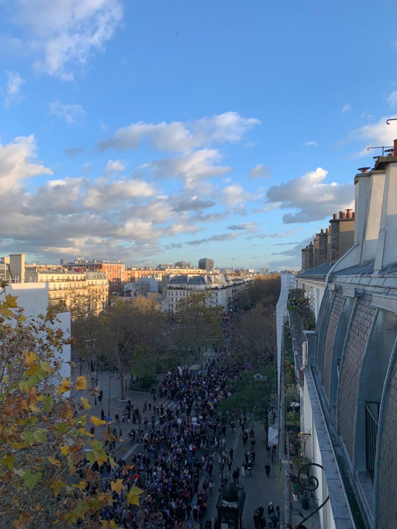 Appartement Magnifique Metro Voltaire Parijs