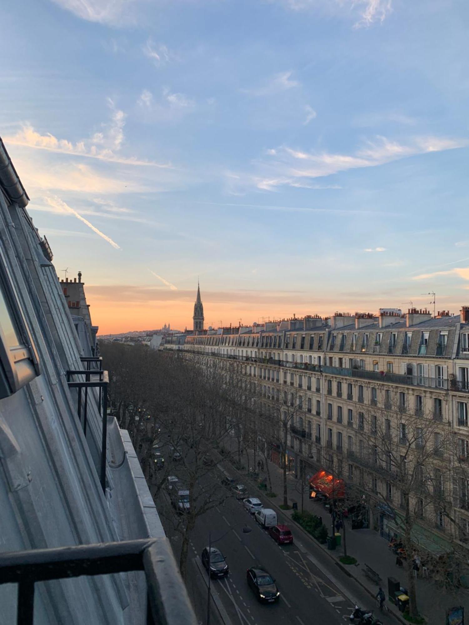 Appartement Magnifique Metro Voltaire